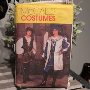 McCall's Blue and White Men's Theater Costume